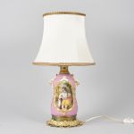 1118 7674 TABLE LAMP